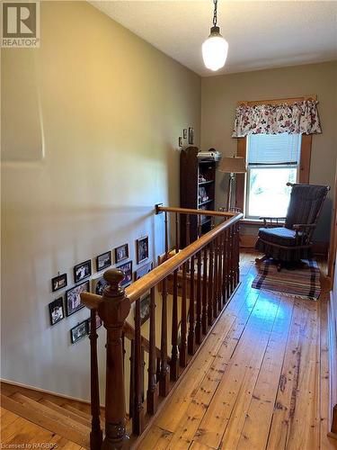 7525 Wellington Road 8, Mapleton, ON - Indoor Photo Showing Other Room