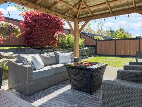 552 Sandlewood Dr, Parksville, BC - Outdoor With Deck Patio Veranda