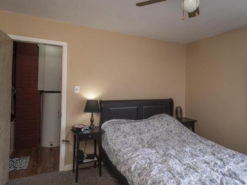 1108 Gore Street W, Thunder Bay, ON - Indoor Photo Showing Bedroom