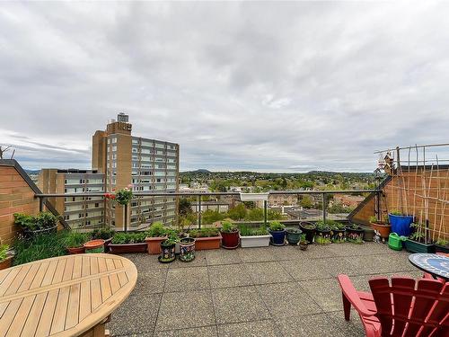 501-1630 Quadra St, Victoria, BC - Outdoor