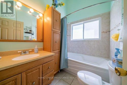2674 Smith Road, North Frontenac, ON - Indoor Photo Showing Bathroom