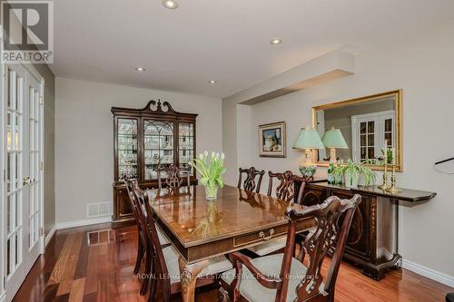 1534 Heritage Way, Oakville, ON - Indoor Photo Showing Dining Room