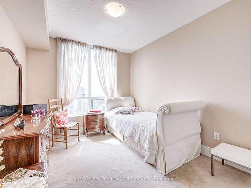 2626-500 Doris Ave, Toronto, ON - Indoor Photo Showing Bedroom