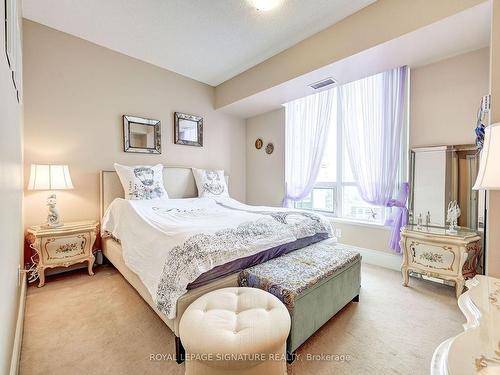 2626-500 Doris Ave, Toronto, ON - Indoor Photo Showing Bedroom