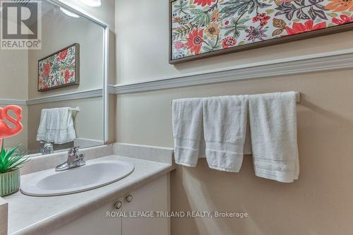 23 - 511 Admiral Drive, London, ON - Indoor Photo Showing Bathroom