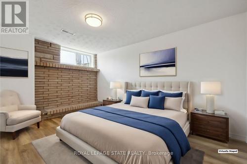 79 Delena Avenue N, Hamilton, ON - Indoor Photo Showing Bedroom