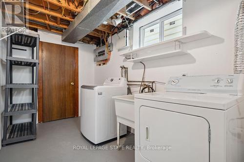 79 Delena Avenue N, Hamilton, ON - Indoor Photo Showing Laundry Room
