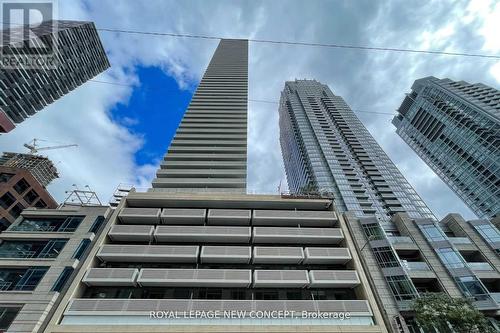 3006 - 2221 Yonge Street, Toronto, ON - Outdoor With Facade