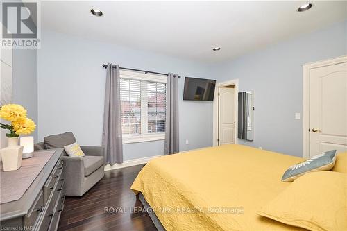 22 Beechwood Crescent, Pelham, ON - Indoor Photo Showing Bedroom