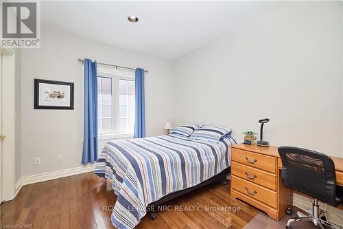22 Beechwood Crescent, Pelham, ON - Indoor Photo Showing Bedroom