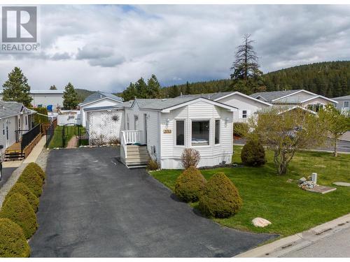 2112 Kokanee  N Court, Cranbrook, BC - Outdoor With Facade