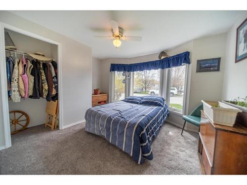2112 Kokanee Court N, Cranbrook, BC - Indoor Photo Showing Bedroom