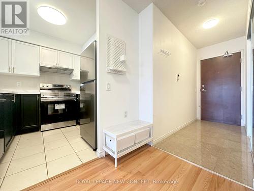 1603 - 35 Finch Avenue E, Toronto, ON - Indoor Photo Showing Kitchen