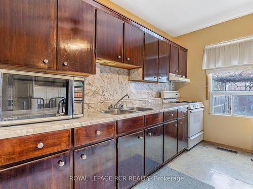 417 Westmoreland Ave N, Toronto, ON - Indoor Photo Showing Kitchen With Double Sink