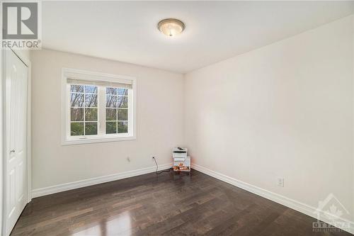 910 Bayview Drive, Ottawa, ON - Indoor Photo Showing Other Room