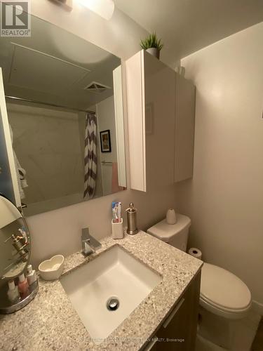 637 - 31 Tippett Road, Toronto, ON - Indoor Photo Showing Bathroom