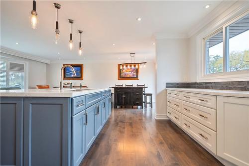 139 Third Line, Oakville, ON - Indoor Photo Showing Kitchen With Upgraded Kitchen