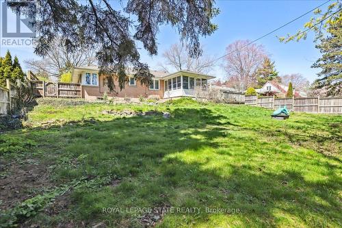 1307 Pelham Street, Pelham, ON - Outdoor