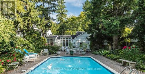 217 Butler Street, Niagara-On-The-Lake, ON - Outdoor With In Ground Pool With Backyard