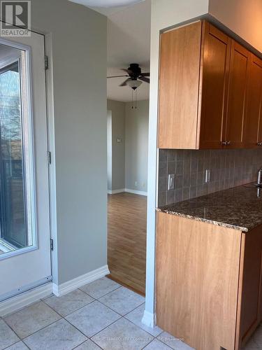 204 - 38 Fontenay Court, Toronto, ON - Indoor Photo Showing Kitchen