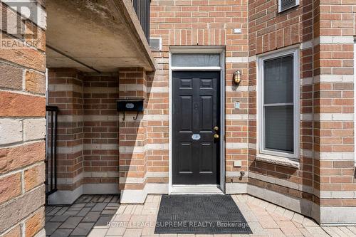 3 - 760 Lawrence Avenue W, Toronto, ON - Outdoor With Exterior
