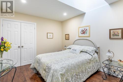 3653 Hazel Street, Fort Erie, ON - Indoor Photo Showing Bedroom