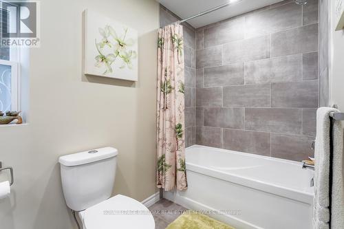 3653 Hazel Street, Fort Erie, ON - Indoor Photo Showing Bathroom