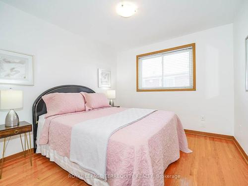 232 Firgrove Cres, Toronto, ON - Indoor Photo Showing Bedroom