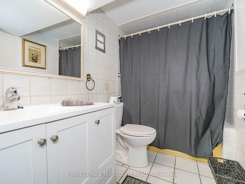 232 Firgrove Cres, Toronto, ON - Indoor Photo Showing Bathroom