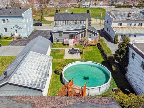 Cour - 9Z  - 11Z Rue St-Joseph, Varennes, QC - Outdoor With Above Ground Pool