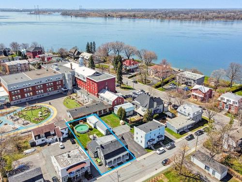 Vue - 9Z  - 11Z Rue St-Joseph, Varennes, QC - Outdoor With Body Of Water With View