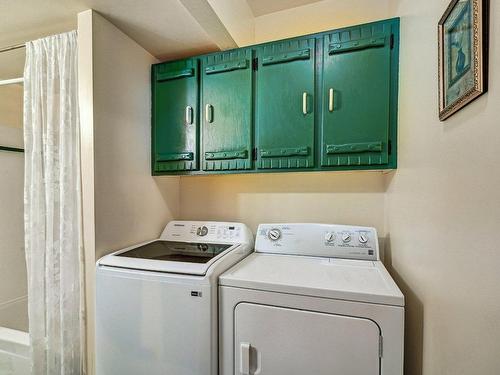 Salle de lavage - 9Z  - 11Z Rue St-Joseph, Varennes, QC - Indoor Photo Showing Laundry Room