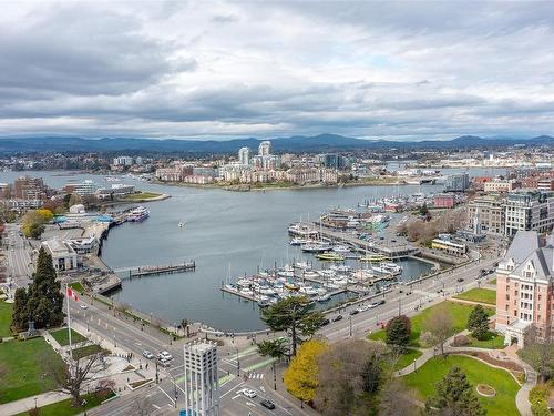 1206-751 Fairfield Rd, Victoria, BC - Outdoor With Body Of Water With View