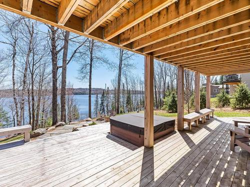 Terrasse - 251 Ch. Des Bosquets-Fleuris, Stanstead - Canton, QC - Outdoor With Deck Patio Veranda With Exterior