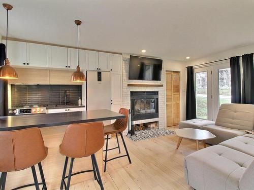 Cuisine - 4965 Ch. Du Parc, Orford, QC - Indoor Photo Showing Living Room With Fireplace