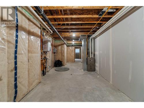 941 8 Avenue Ne, Salmon Arm, BC - Indoor Photo Showing Basement
