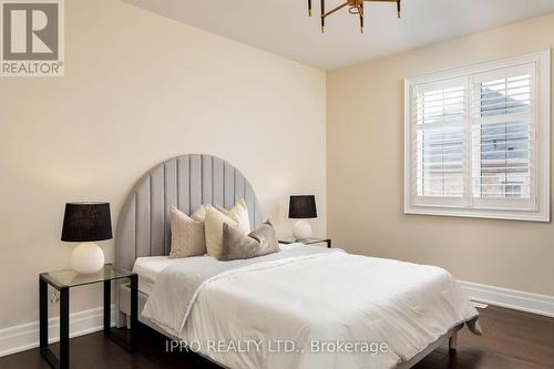 3269 Charles Biggar Drive, Oakville, ON - Indoor Photo Showing Bedroom