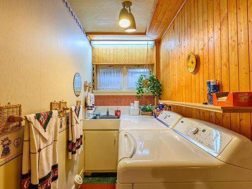 Salle de lavage - 73 Rue St-Louis, Warwick, QC - Indoor Photo Showing Laundry Room