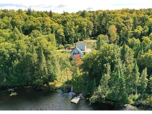 Bord de l'eau - Ch. Després, La Minerve, QC 