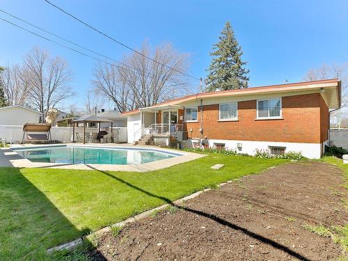 Backyard - 2582 Rue D'Oxford, Longueuil (Le Vieux-Longueuil), QC - Outdoor With In Ground Pool
