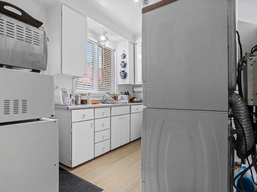 Salle de lavage - 5825  - 5829 Rue Lafond, Montréal (Rosemont/La Petite-Patrie), QC - Indoor Photo Showing Laundry Room