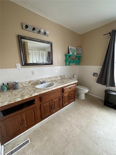 29 Cedardale Avenue, St. Catharines, ON - Indoor Photo Showing Bathroom