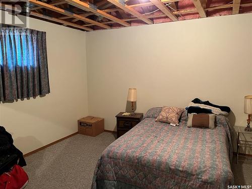 423 Qu'Appelle Street, Weyburn, SK - Indoor Photo Showing Bedroom