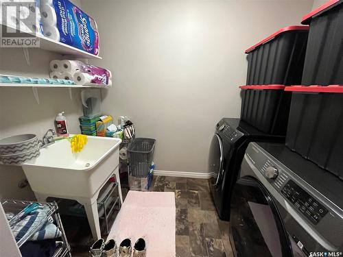 170 Rajput Way, Saskatoon, SK - Indoor Photo Showing Laundry Room