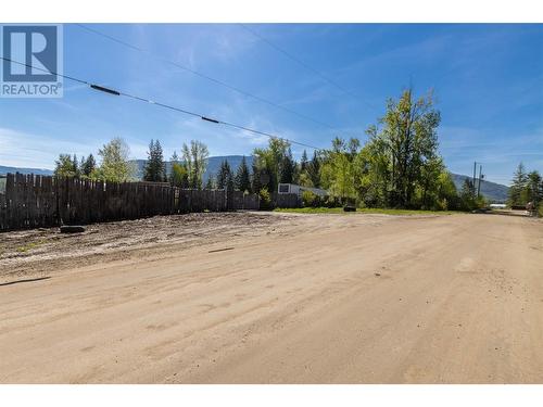 450 46Th Street Sw, Salmon Arm, BC 