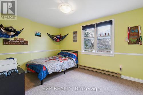 540 Wellington Avenue S, North Perth, ON - Indoor Photo Showing Bedroom