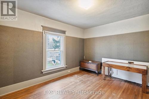 540 Wellington Avenue S, North Perth, ON - Indoor Photo Showing Other Room