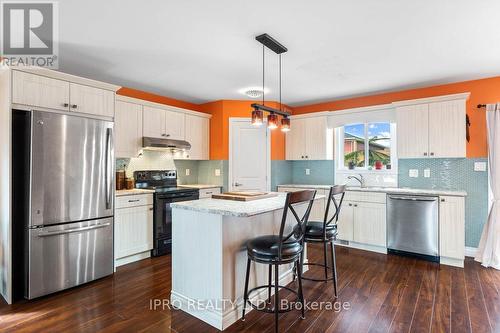 86 Sienna Avenue, Belleville, ON - Indoor Photo Showing Kitchen