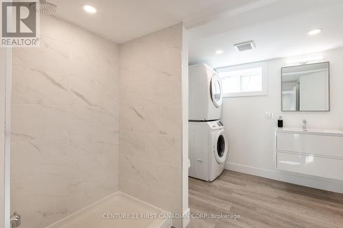 730 Glasgow Street, London, ON - Indoor Photo Showing Laundry Room