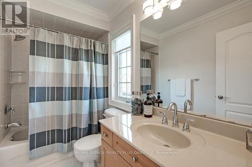 3105 Portree Crescent, Oakville, ON - Indoor Photo Showing Bathroom
